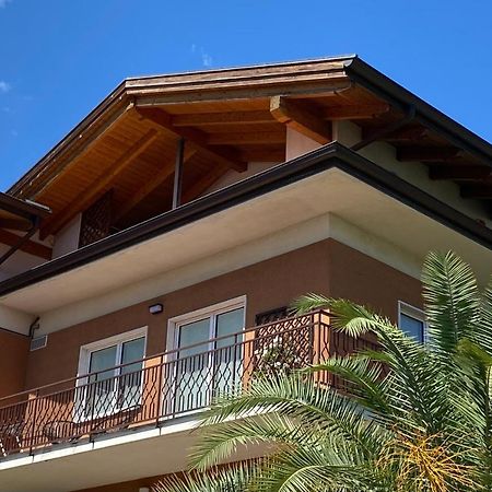 Dueolivi Apartment ริวาเดลการ์ดา ภายนอก รูปภาพ